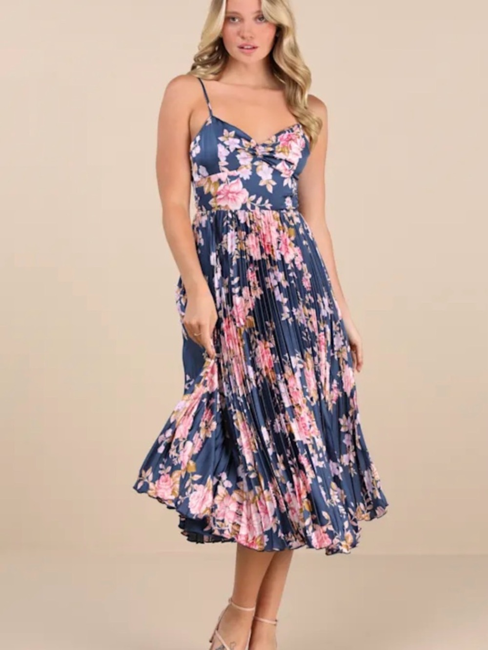 Lulu's NWT Navy Francette Floral Pleated Midi Dress